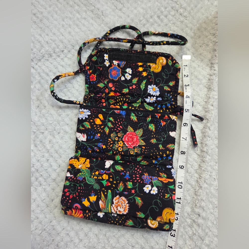 Tavren On The Green Vera Bradly Vintage Floral Hand Bag